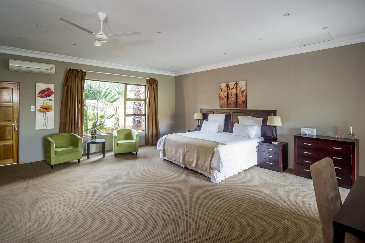 Woodridge Palms Boutique Hotel Swartruggens Eksteriør bilde
